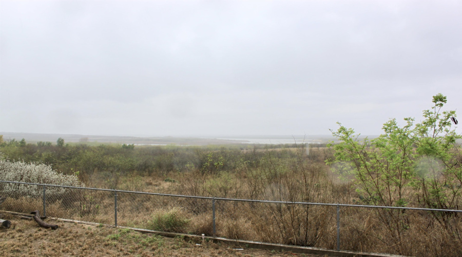 5111 Siesta Ln, Zapata, Texas 78076, 3 Bedrooms Bedrooms, 6 Rooms Rooms,2 BathroomsBathrooms,Residential,For Sale,5111 Siesta Ln,20250910