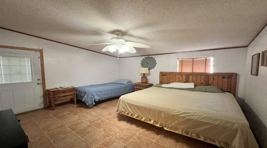 1809 Siesta Ln, Zapata, Texas 78076, 3 Bedrooms Bedrooms, 6 Rooms Rooms,2 BathroomsBathrooms,Residential,For Sale,1809 Siesta Ln,20251071