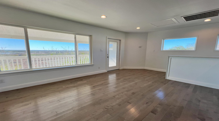 5317 S Siesta Ln, Zapata, Texas 78076, 2 Bedrooms Bedrooms, 5 Rooms Rooms,2 BathroomsBathrooms,Residential,For Sale,5317 S Siesta Ln,20251073