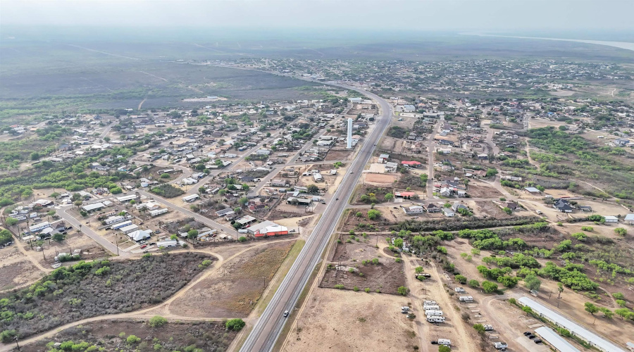 2525 S U.S. Hwy 83, zapata, Texas 78076, 2 Bedrooms Bedrooms, 3 Rooms Rooms,1 BathroomBathrooms,Residential,For Sale,2525 S U.S. Hwy 83,20251136