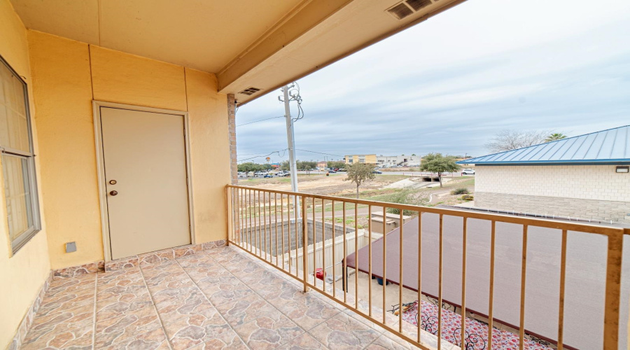 9903 Crystal Ct, Laredo, Texas 78045, 2 Bedrooms Bedrooms, 4 Rooms Rooms,2 BathroomsBathrooms,Residential,For Sale,9903 Crystal Ct,20250791