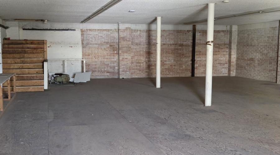 313 Flores Ave, LAREDO, Texas 78040, ,2 BathroomsBathrooms,Commercial retail/office,For Sale,313 Flores Ave,20251279