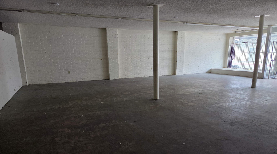 313 Flores Ave, LAREDO, Texas 78040, ,2 BathroomsBathrooms,Commercial retail/office,For Sale,313 Flores Ave,20251279