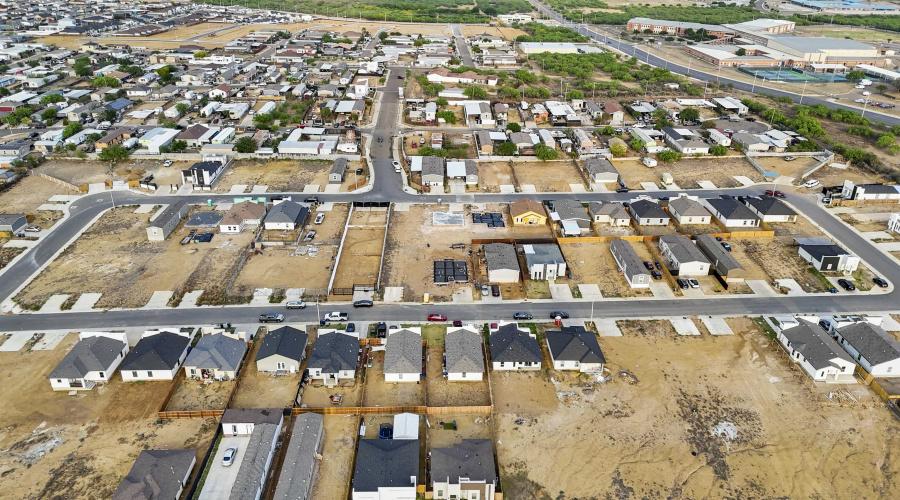 5217 Altea St., LAREDO, Texas 78046-6042, 3 Bedrooms Bedrooms, 5 Rooms Rooms,2 BathroomsBathrooms,Residential,For Sale,5217 Altea St.,20251348 5217 Altea St., LAREDO, Texas 78046-6042, 3 Bedrooms Bedrooms, 5 Rooms Rooms,2 BathroomsBathrooms,Residential,For Sale,5217 Altea St.,20251348