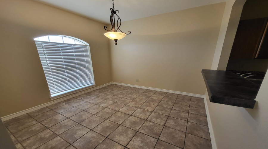 1404 Musser St, Laredo, Texas 78041, 2 Bedrooms Bedrooms, 4 Rooms Rooms,1 BathroomBathrooms,Residential,For Sale,1404 Musser St,20251379