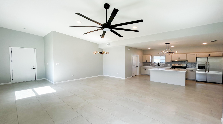 5616 Encanto Dr., Laredo, Texas 78046, 3 Bedrooms Bedrooms, 6 Rooms Rooms,3 BathroomsBathrooms,Residential,For Sale,5616 Encanto Dr.,20250073