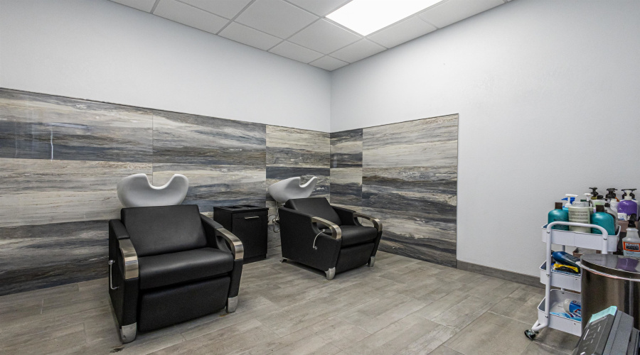 900 Hillside Rd, LAREDO, Texas 78041, 21 Rooms Rooms,2 BathroomsBathrooms,Commercial retail/office,For Rent,900 Hillside Rd,20251430