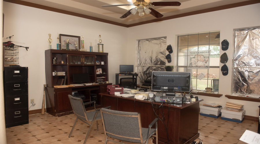 8912 Siller Lp, LAREDO, Texas 78045, 5 Bedrooms Bedrooms, 8 Rooms Rooms,3 BathroomsBathrooms,Residential,For Sale,8912 Siller Lp,20251446