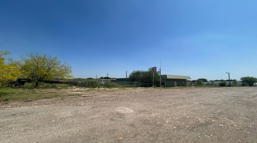 124 Ranch Rd, Laredo, Texas 78043, ,Land,For Sale,124 Ranch Rd,20251461