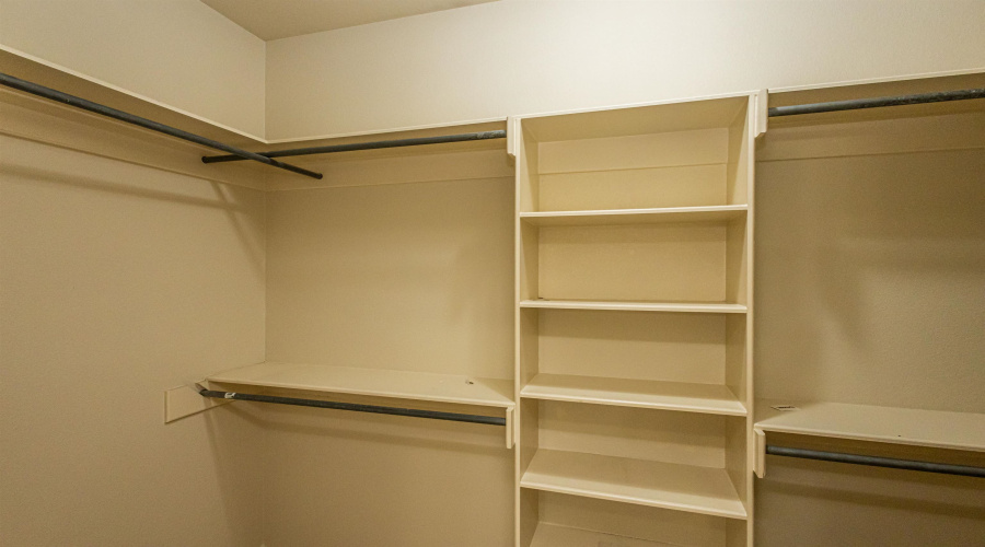 10702 Patron Lp, Laredo, Texas 78245, 3 Bedrooms Bedrooms, 7 Rooms Rooms,2 BathroomsBathrooms,Residential,For Sale,10702 Patron Lp,20251472