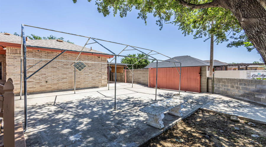 10702 Patron Lp, Laredo, Texas 78245, 3 Bedrooms Bedrooms, 7 Rooms Rooms,2 BathroomsBathrooms,Residential,For Sale,10702 Patron Lp,20251472