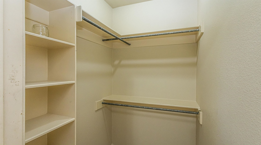 10702 Patron Lp, Laredo, Texas 78245, 3 Bedrooms Bedrooms, 7 Rooms Rooms,2 BathroomsBathrooms,Residential,For Sale,10702 Patron Lp,20251472