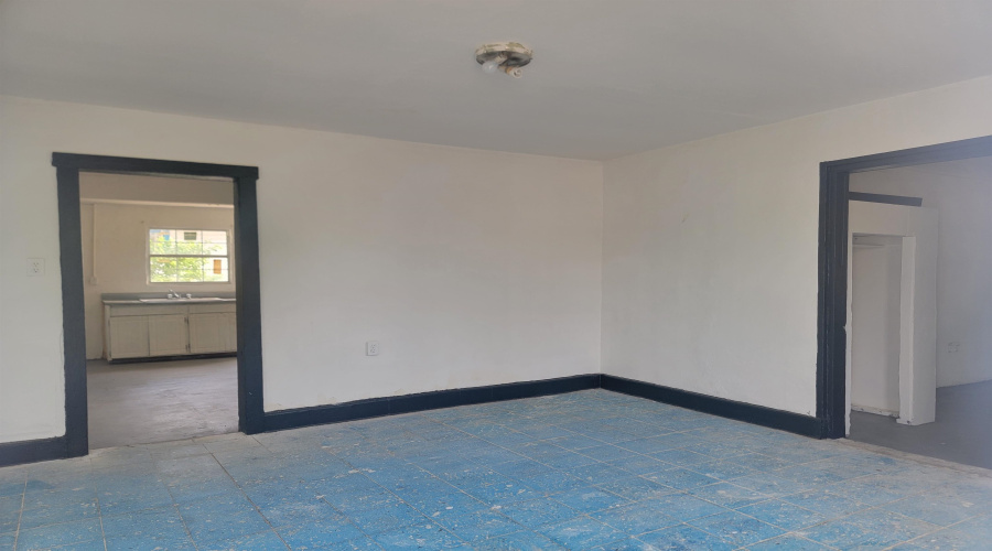 3607 Tilden Ave, LAREDO, Texas 78040, ,Multi-family,For Sale,3607 Tilden Ave,20251479