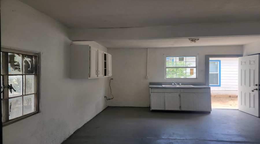 3607 Tilden Ave, LAREDO, Texas 78040, ,Multi-family,For Sale,3607 Tilden Ave,20251479