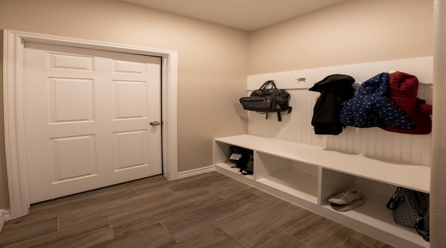 1423 Ocaso Dr., Laredo, Texas 78045, 5 Bedrooms Bedrooms, 9 Rooms Rooms,3 BathroomsBathrooms,Residential,For Sale,1423 Ocaso Dr.,20251502