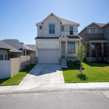 1423 Ocaso Dr., Laredo, Texas 78045, 5 Bedrooms Bedrooms, 9 Rooms Rooms,3 BathroomsBathrooms,Residential,For Sale,1423 Ocaso Dr.,20251502