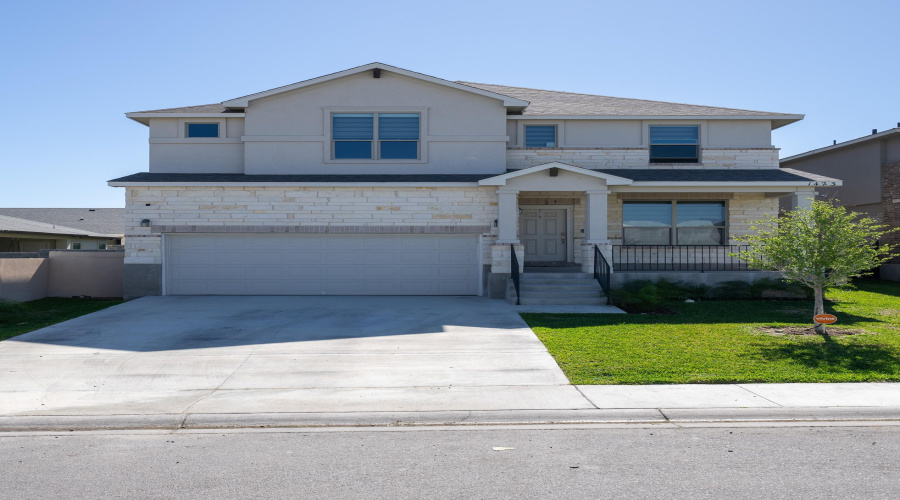 1423 Ocaso Dr., Laredo, Texas 78045, 5 Bedrooms Bedrooms, 9 Rooms Rooms,3 BathroomsBathrooms,Residential,For Sale,1423 Ocaso Dr.,20251502