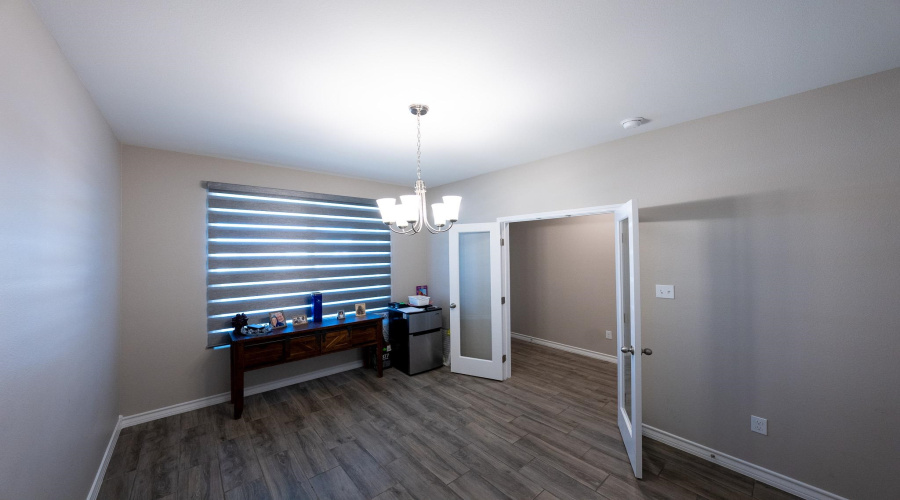 1423 Ocaso Dr., Laredo, Texas 78045, 5 Bedrooms Bedrooms, 9 Rooms Rooms,3 BathroomsBathrooms,Residential,For Sale,1423 Ocaso Dr.,20251502