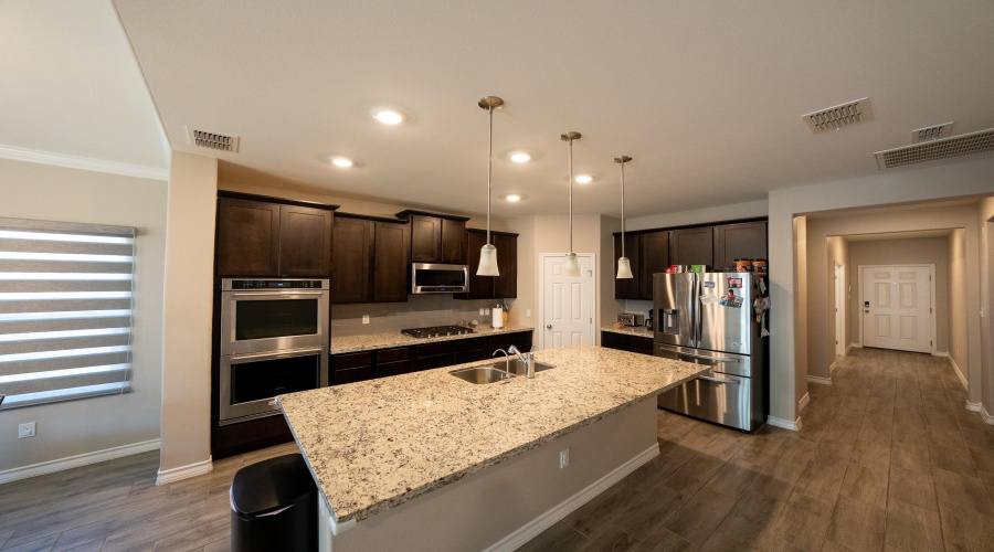 1423 Ocaso Dr., Laredo, Texas 78045, 5 Bedrooms Bedrooms, 9 Rooms Rooms,3 BathroomsBathrooms,Residential,For Sale,1423 Ocaso Dr.,20251502