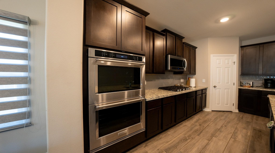 1423 Ocaso Dr., Laredo, Texas 78045, 5 Bedrooms Bedrooms, 9 Rooms Rooms,3 BathroomsBathrooms,Residential,For Sale,1423 Ocaso Dr.,20251502