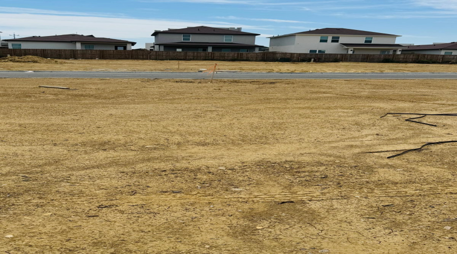 1526 Cincho St., Laredo, Texas 78046, 4 Bedrooms Bedrooms, 8 Rooms Rooms,2 BathroomsBathrooms,Residential,For Sale,1526 Cincho St.,20251550