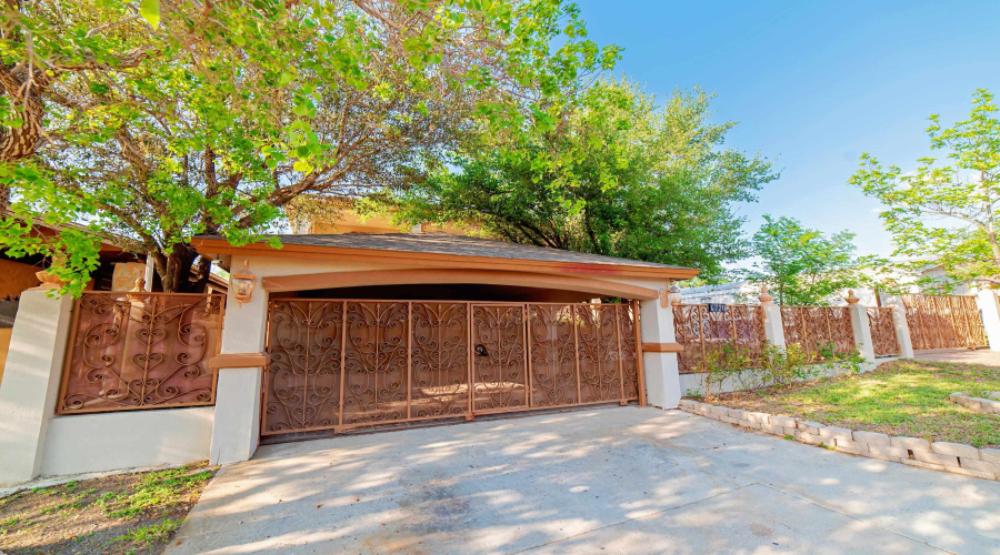4728 Primavera Ln, Laredo, Texas 78046, 4 Bedrooms Bedrooms, 7 Rooms Rooms,3 BathroomsBathrooms,Residential,For Sale,4728 Primavera Ln,20251577 4728 Primavera Ln, Laredo, Texas 78046, 4 Bedrooms Bedrooms, 7 Rooms Rooms,3 BathroomsBathrooms,Residential,For Sale,4728 Primavera Ln,20251577