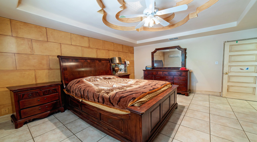 4728 Primavera Ln, Laredo, Texas 78046, 4 Bedrooms Bedrooms, 7 Rooms Rooms,3 BathroomsBathrooms,Residential,For Sale,4728 Primavera Ln,20251577 4728 Primavera Ln, Laredo, Texas 78046, 4 Bedrooms Bedrooms, 7 Rooms Rooms,3 BathroomsBathrooms,Residential,For Sale,4728 Primavera Ln,20251577
