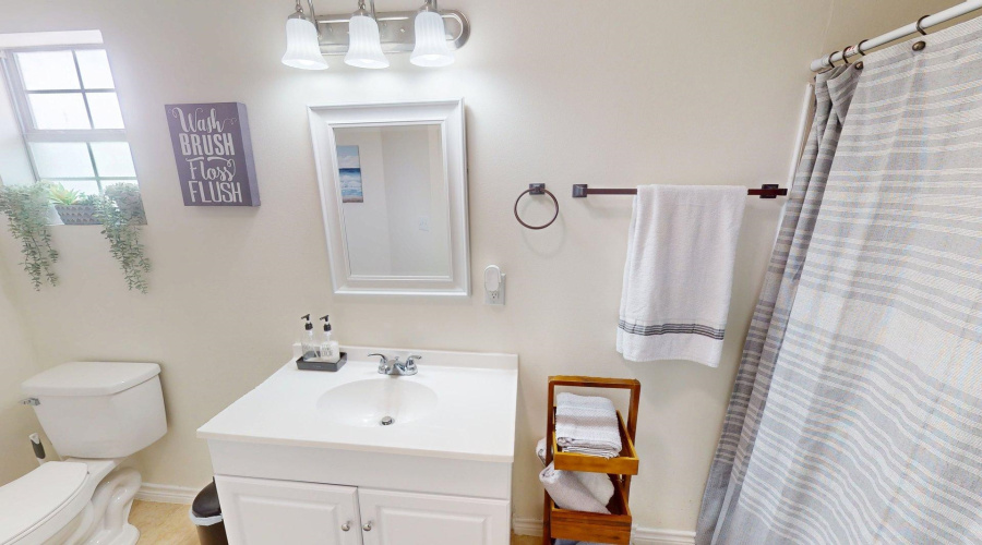 391 Riverside Dr, EAGLE PASS, Texas 78852, 2 Bedrooms Bedrooms, 4 Rooms Rooms,2 BathroomsBathrooms,Residential,For Sale,391 Riverside Dr,20251591 391 Riverside Dr, EAGLE PASS, Texas 78852, 2 Bedrooms Bedrooms, 4 Rooms Rooms,2 BathroomsBathrooms,Residential,For Sale,391 Riverside Dr,20251591