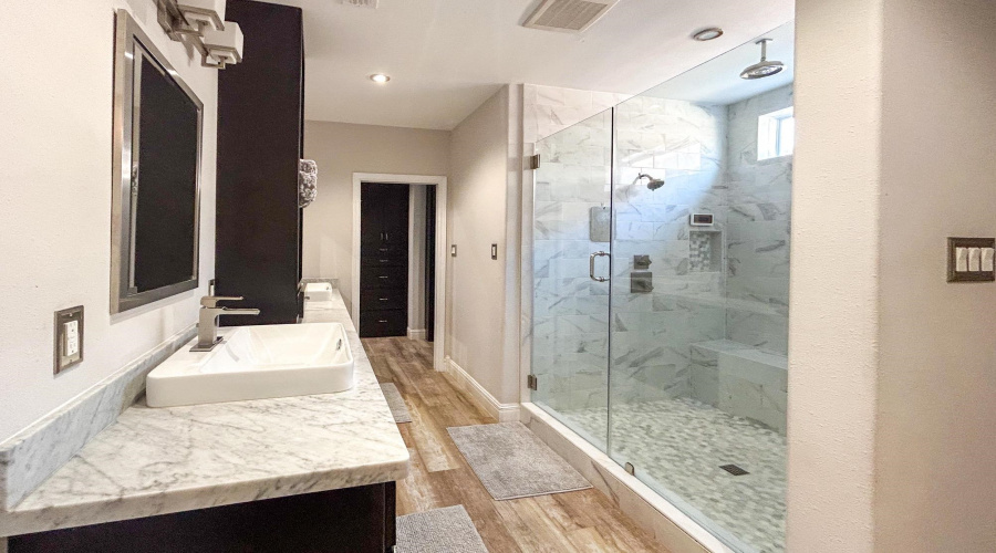 421 Emerald Lake Dr, Laredo, Texas 78041, 4 Bedrooms Bedrooms, 10 Rooms Rooms,3 BathroomsBathrooms,Residential,For Sale,421 Emerald Lake Dr,20251613
