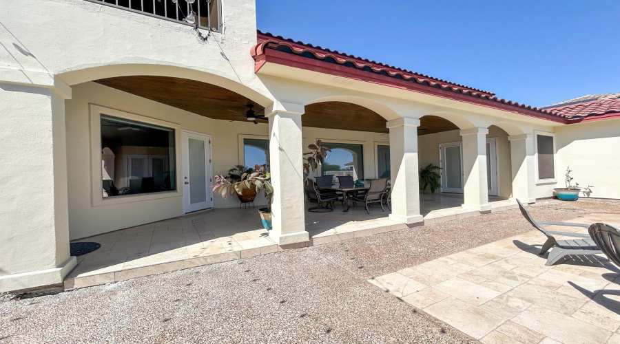 421 Emerald Lake Dr, Laredo, Texas 78041, 4 Bedrooms Bedrooms, 10 Rooms Rooms,3 BathroomsBathrooms,Residential,For Sale,421 Emerald Lake Dr,20251613
