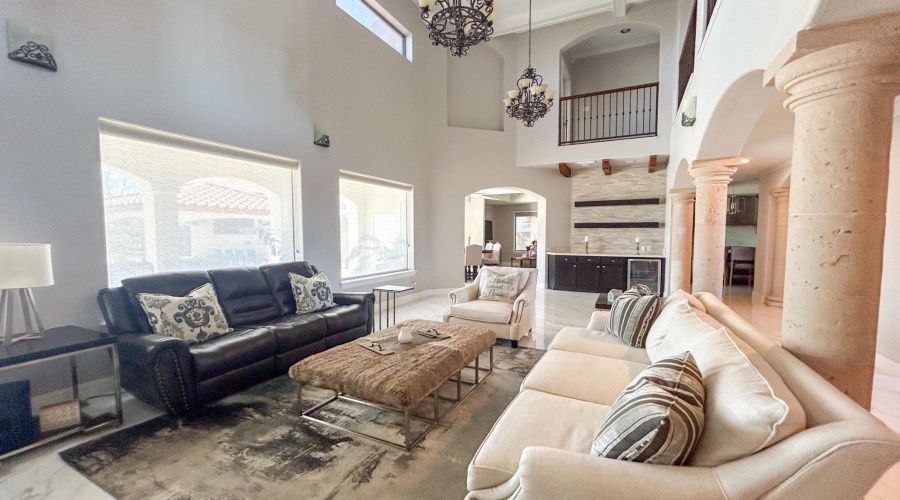 421 Emerald Lake Dr, Laredo, Texas 78041, 4 Bedrooms Bedrooms, 10 Rooms Rooms,3 BathroomsBathrooms,Residential,For Sale,421 Emerald Lake Dr,20251613