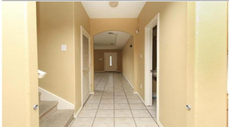 1611 Denmark Ln, Laredo, Texas 78045, 5 Bedrooms Bedrooms, 7 Rooms Rooms,3 BathroomsBathrooms,Residential,For Sale,1611 Denmark Ln,20242959