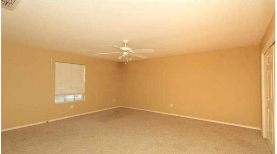 1611 Denmark Ln, Laredo, Texas 78045, 5 Bedrooms Bedrooms, 7 Rooms Rooms,3 BathroomsBathrooms,Residential,For Sale,1611 Denmark Ln,20242959