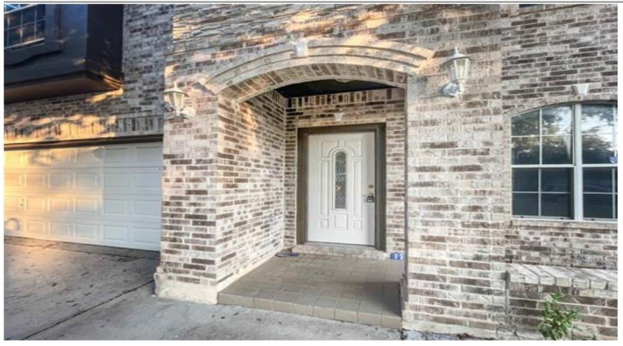 1611 Denmark Ln, Laredo, Texas 78045, 5 Bedrooms Bedrooms, 7 Rooms Rooms,3 BathroomsBathrooms,Residential,For Sale,1611 Denmark Ln,20242959