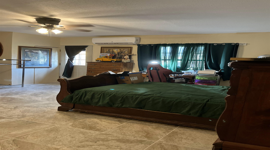 2013 Cedar Ave, Zapata, Texas 78076, 3 Bedrooms Bedrooms, 6 Rooms Rooms,2 BathroomsBathrooms,Residential,For Sale,2013 Cedar Ave,20251616