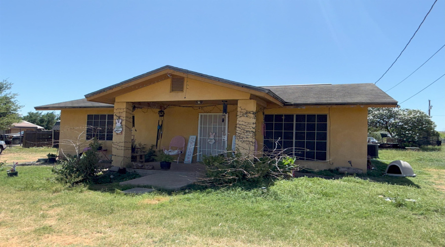 2013 Cedar Ave, Zapata, Texas 78076, 3 Bedrooms Bedrooms, 6 Rooms Rooms,2 BathroomsBathrooms,Residential,For Sale,2013 Cedar Ave,20251616