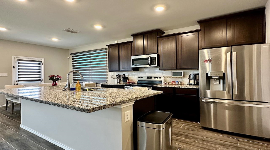 4215 Lorisa, Laredo, Texas 78046, 3 Bedrooms Bedrooms, 3 Rooms Rooms,2 BathroomsBathrooms,Residential,For Sale,4215 Lorisa,20251686