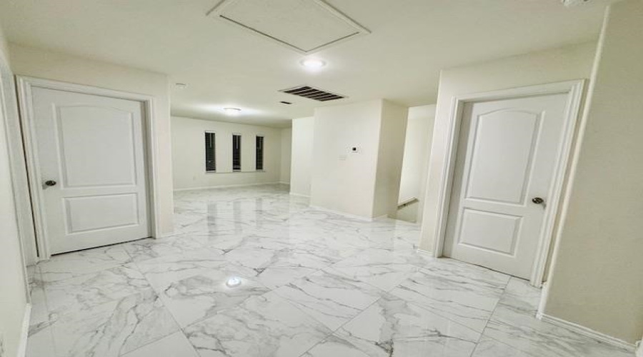 5527 Palestine Dr, Laredo, Texas 78046, 3 Bedrooms Bedrooms, 6 Rooms Rooms,2 BathroomsBathrooms,Residential,For Sale,5527 Palestine Dr,20251723