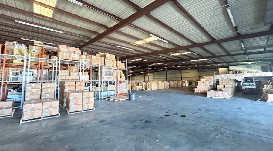 8519 Las Cruces Dr, LAREDO, Texas 78045, 1 Bedroom Bedrooms, 11 Rooms Rooms,2 BathroomsBathrooms,Commercial/industrial,For Rent,8519 Las Cruces Dr,20251729