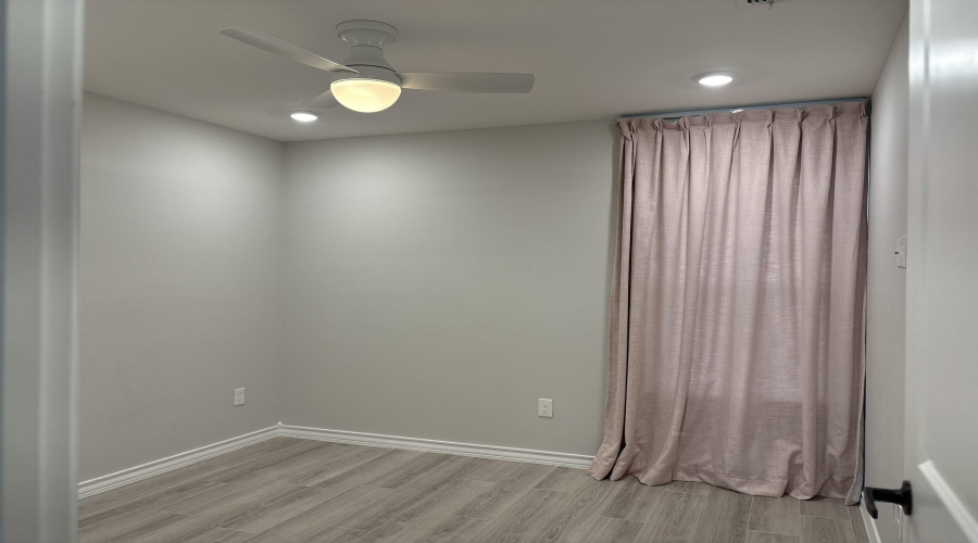 2201 Durazno Ct., Laredo, Texas 78046, 3 Bedrooms Bedrooms, 4 Rooms Rooms,2 BathroomsBathrooms,Residential,For Rent,2201 Durazno Ct.,20251761