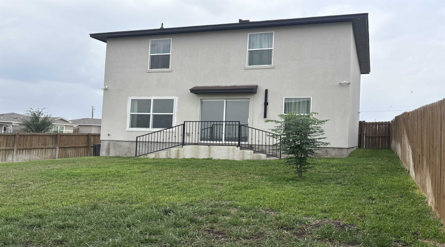 2201 Durazno Ct., Laredo, Texas 78046, 3 Bedrooms Bedrooms, 4 Rooms Rooms,2 BathroomsBathrooms,Residential,For Rent,2201 Durazno Ct.,20251761