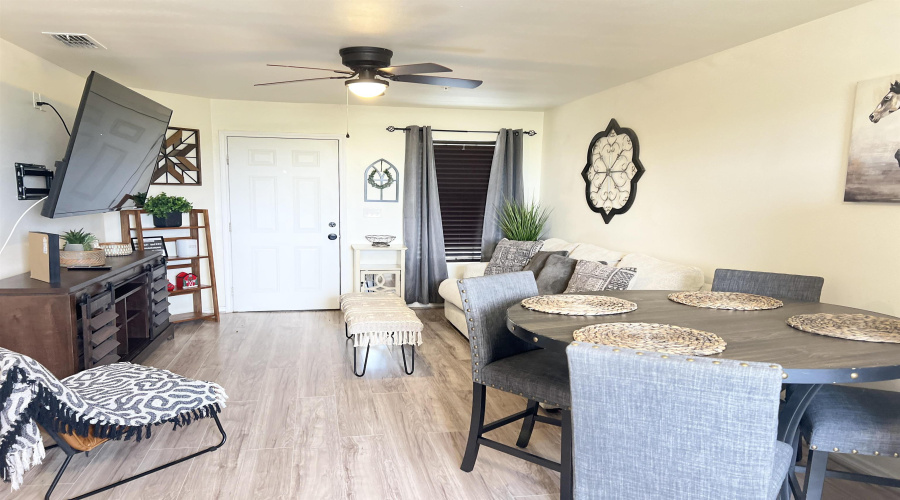 319 Riverside Dr, EAGLE PASS, Texas 78852, 2 Bedrooms Bedrooms, 4 Rooms Rooms,2 BathroomsBathrooms,Residential,For Sale,319 Riverside Dr,20251762 319 Riverside Dr, EAGLE PASS, Texas 78852, 2 Bedrooms Bedrooms, 4 Rooms Rooms,2 BathroomsBathrooms,Residential,For Sale,319 Riverside Dr,20251762