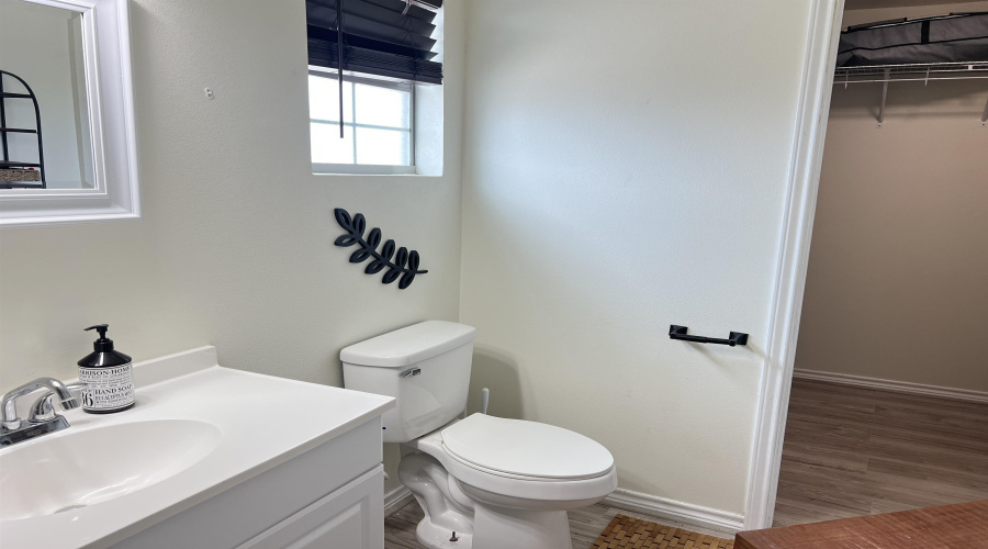 319 Riverside Dr, EAGLE PASS, Texas 78852, 2 Bedrooms Bedrooms, 4 Rooms Rooms,2 BathroomsBathrooms,Residential,For Sale,319 Riverside Dr,20251762 319 Riverside Dr, EAGLE PASS, Texas 78852, 2 Bedrooms Bedrooms, 4 Rooms Rooms,2 BathroomsBathrooms,Residential,For Sale,319 Riverside Dr,20251762