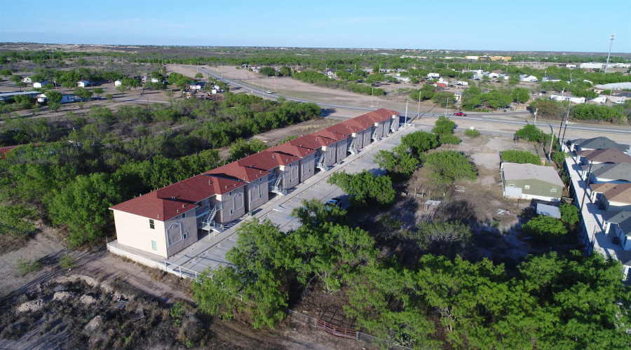 391 Riverside Dr, EAGLE PASS, Texas 78852, 2 Bedrooms Bedrooms, 4 Rooms Rooms,2 BathroomsBathrooms,Residential,For Sale,391 Riverside Dr,20251763