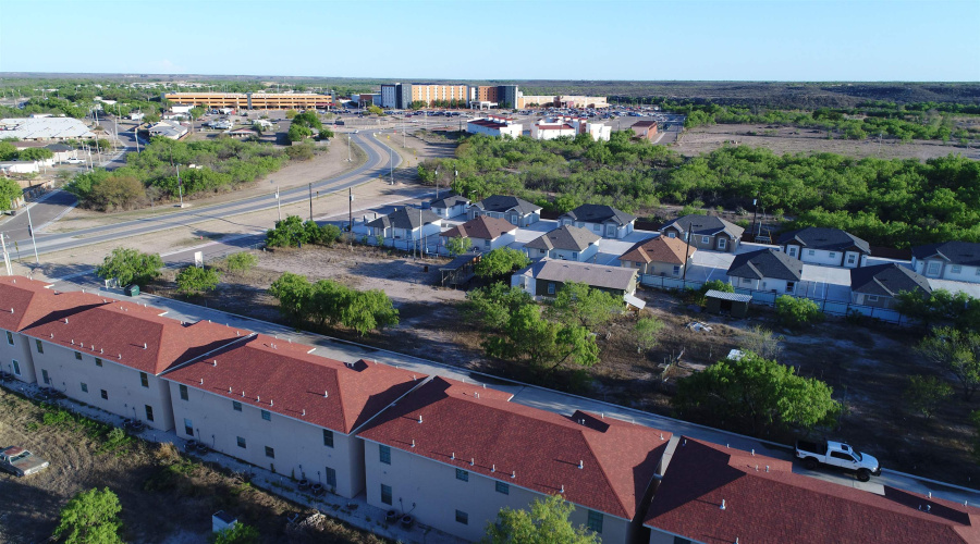 391 Riverside Dr, EAGLE PASS, Texas 78852, 2 Bedrooms Bedrooms, 4 Rooms Rooms,2 BathroomsBathrooms,Residential,For Sale,391 Riverside Dr,20251763