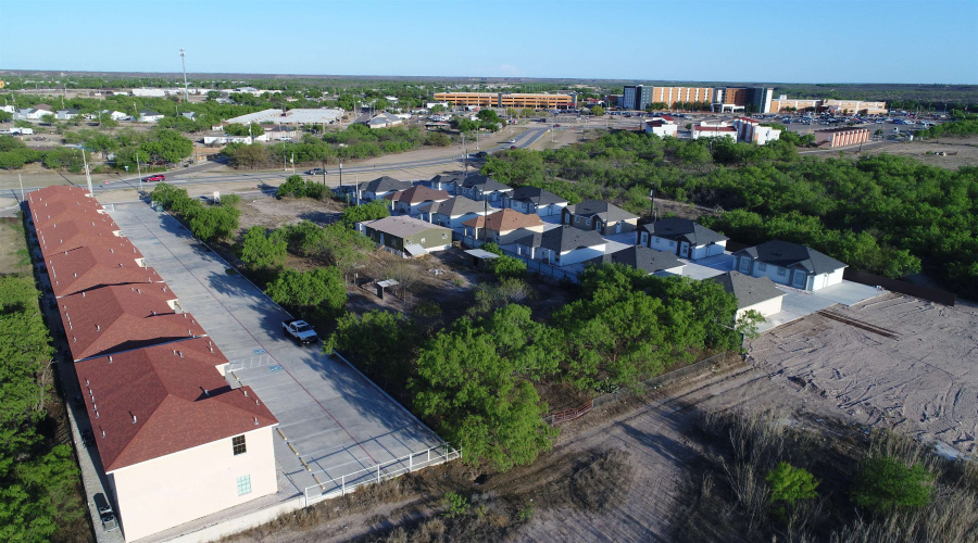 391 Riverside Dr, EAGLE PASS, Texas 78852, 2 Bedrooms Bedrooms, 4 Rooms Rooms,2 BathroomsBathrooms,Residential,For Sale,391 Riverside Dr,20251763