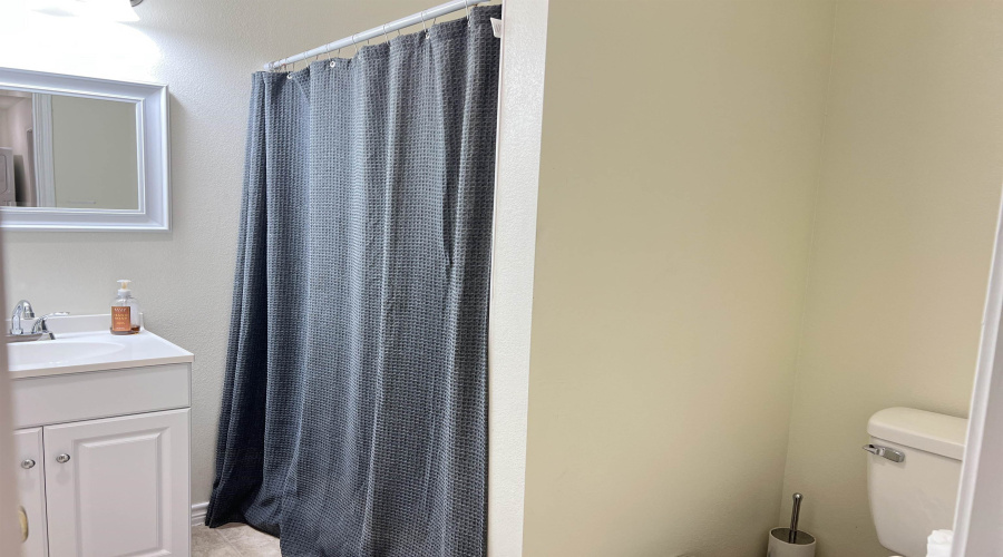 391 Riverside Dr, EAGLE PASS, Texas 78852, 2 Bedrooms Bedrooms, 4 Rooms Rooms,2 BathroomsBathrooms,Residential,For Sale,391 Riverside Dr,20251767 391 Riverside Dr, EAGLE PASS, Texas 78852, 2 Bedrooms Bedrooms, 4 Rooms Rooms,2 BathroomsBathrooms,Residential,For Sale,391 Riverside Dr,20251767