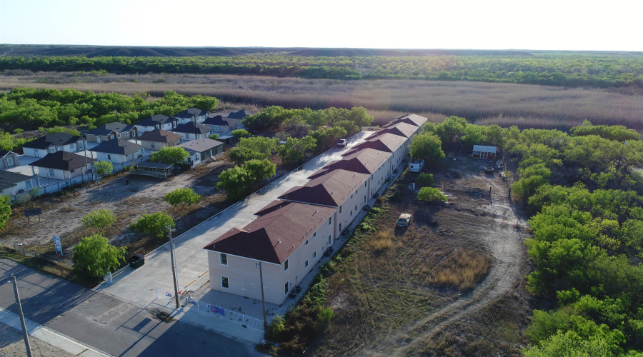 391 Riverside Dr, EAGLE PASS, Texas 78852, 2 Bedrooms Bedrooms, 4 Rooms Rooms,2 BathroomsBathrooms,Residential,For Sale,391 Riverside Dr,20251768