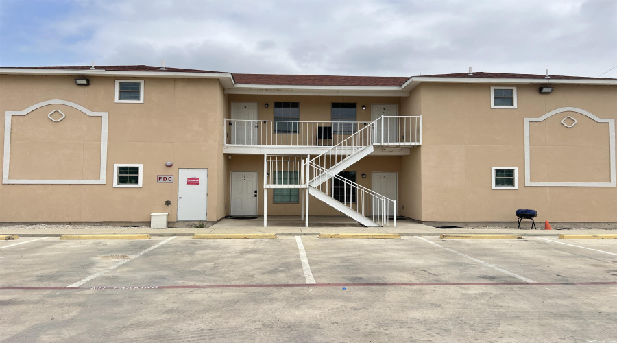 391 Riverside Dr, EAGLE PASS, Texas 78852, 2 Bedrooms Bedrooms, 4 Rooms Rooms,2 BathroomsBathrooms,Residential,For Sale,391 Riverside Dr,20251768