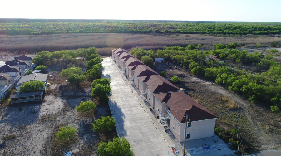 391 Riverside Dr, EAGLE PASS, Texas 78852, 2 Bedrooms Bedrooms, 4 Rooms Rooms,2 BathroomsBathrooms,Residential,For Sale,391 Riverside Dr,20251768